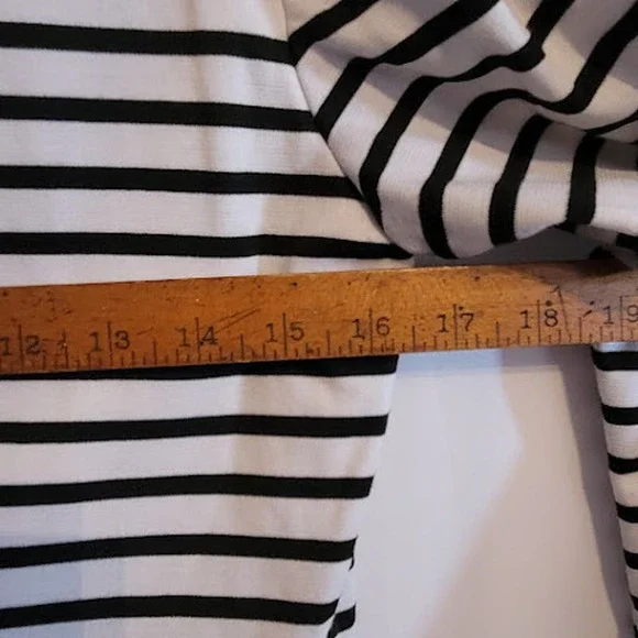 Sandra Darren- Black and white dress- size 10 - Picture 5 of 7